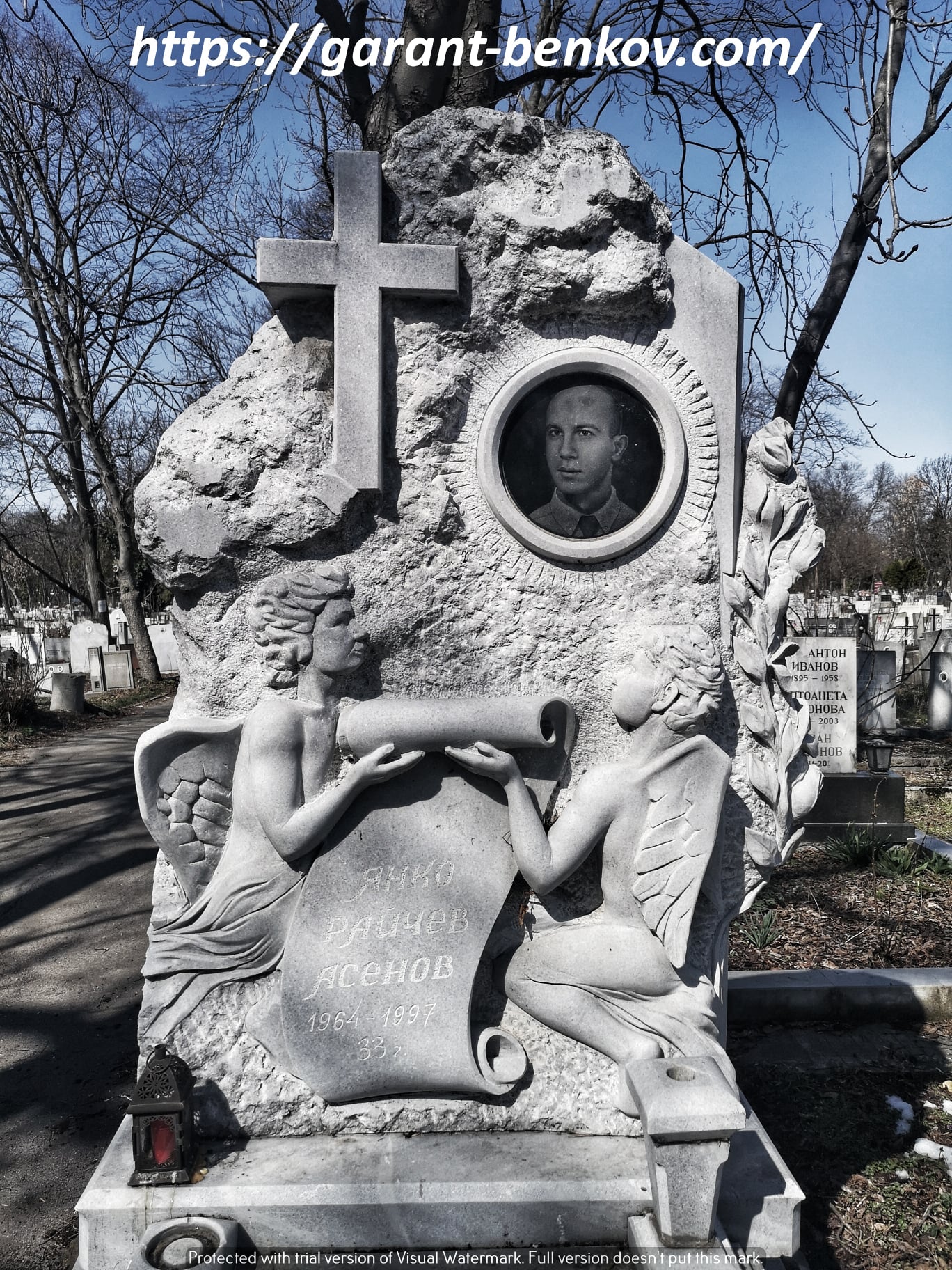 Надгробни паметници от Мрамор/Портрет от Гранит/Ангели,свитък,кръст,рози